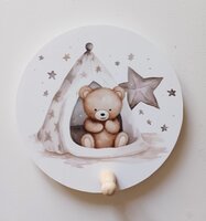 kapstokje beer in tipi