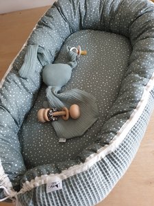 Babynestje confetti saphire