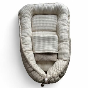 Babynestje wafel met teddystof lichtbeige